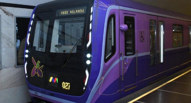 Metroda interval azaldıldı