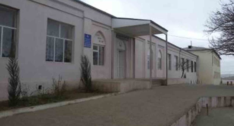1-ci sinif şagirdi məktəbin həyətində öldü