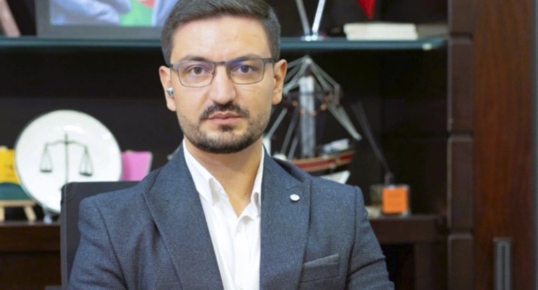 Vəkil Elçin Əhmədov məhkəmədə döyüldü