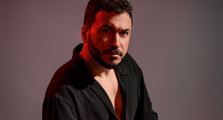 "Zövqlü, əqidəli insan görəndə elə bilirəm ki..."