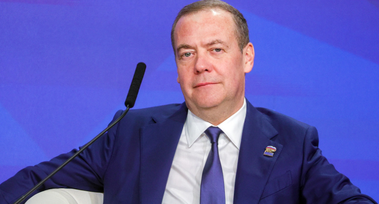 ABŞ Milli Təhlükəsizlik Strategiyası Rusiya üçün açıq bir siqnaldır - Medvedev