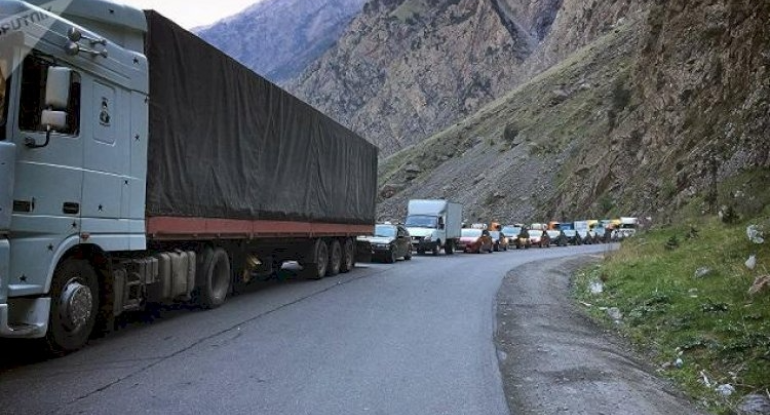Yuxarı Lars yük maşınları üçün bağlandı
