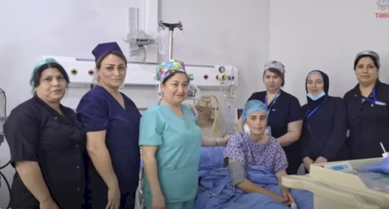 Azərbaycanda həkim ürəyi dayanan qadını həyata qaytardı -&nbsp;VİDEO