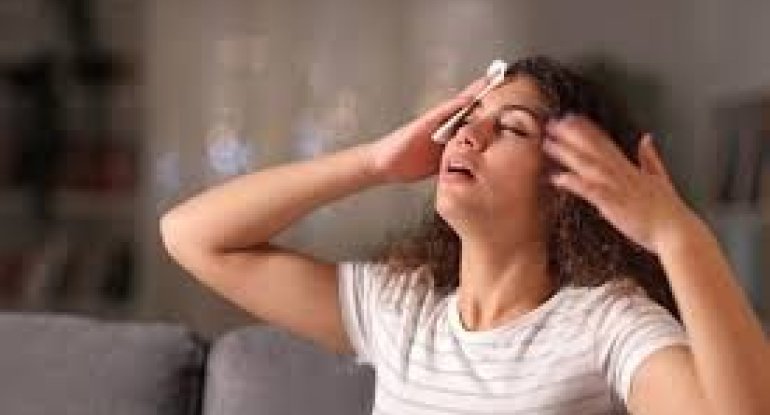 Yuxuda tərləməyib oyanmaq xərçəngin əlamətidir?