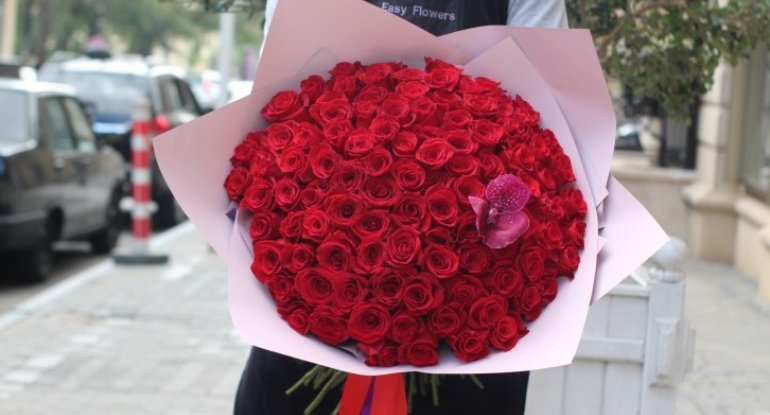 Nazirlik 13 minlik gül alır