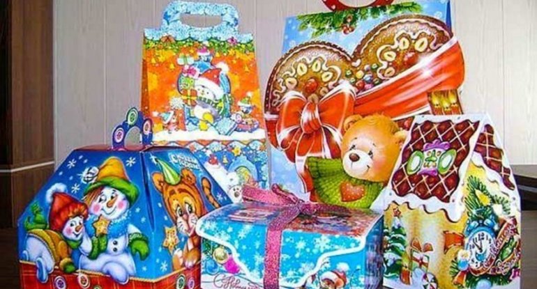 Rəngarəng, amma təhlükəli: Yeni il hədiyyələri ilə bağlı valideynlərə XƏBƏRDARLIQ