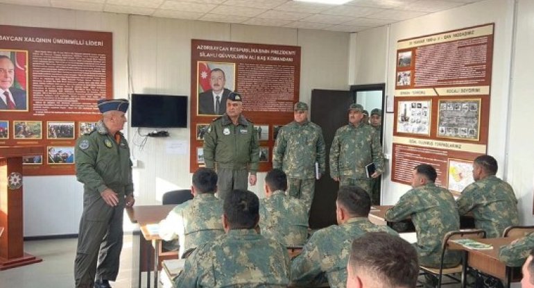 Hərbi Hava Qüvvələrinin xidməti-döyüş fəaliyyəti yoxlanılıb