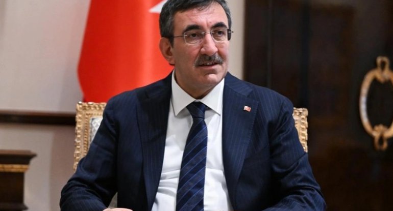 Türkiyənin vitse-prezidenti Azərbaycana gəlib