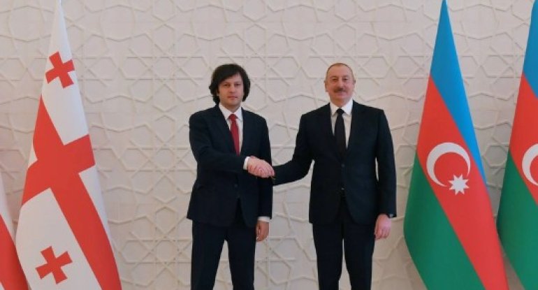 Gürcüstanın Baş naziri Prezident İlham Əliyevi təbrik edib