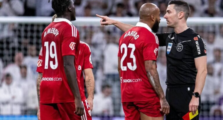 &ldquo;Real&rdquo;la oyunda baş verənlərə görə cəzalandırıldı