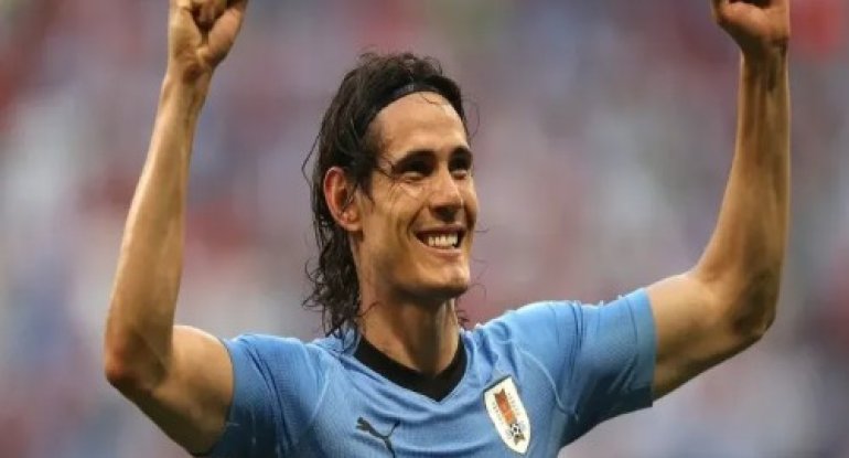 PSJ və Uruqvay millisinin əfsanəsi futbol karyerasını başa vurdu
