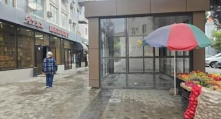 Sumqayıtda qanunsuz quraşdırılmış köşklər sökülüb