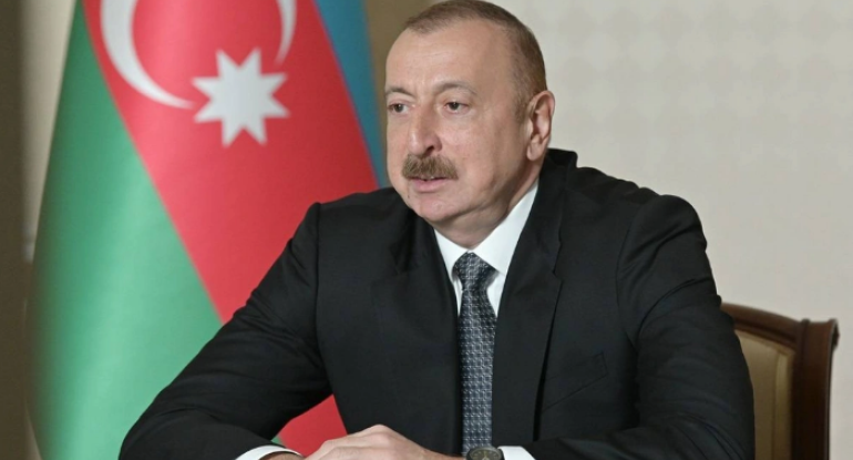 Prezidentdən açıq mesaj: Ya xidmət, ya get