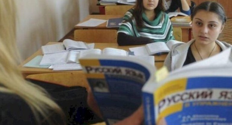 Rusdilli bölmələr bağlana bilər - "Azərbaycanlı ailələr uzaq durmalıdırlar"