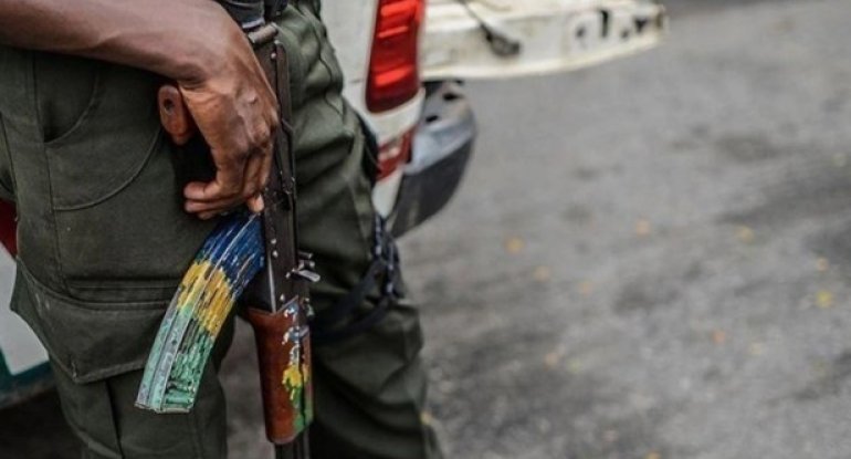 Nigeriyada silahlı dəstələr iki kilsədən 160-dan çox ibadətçini qaçırıblar