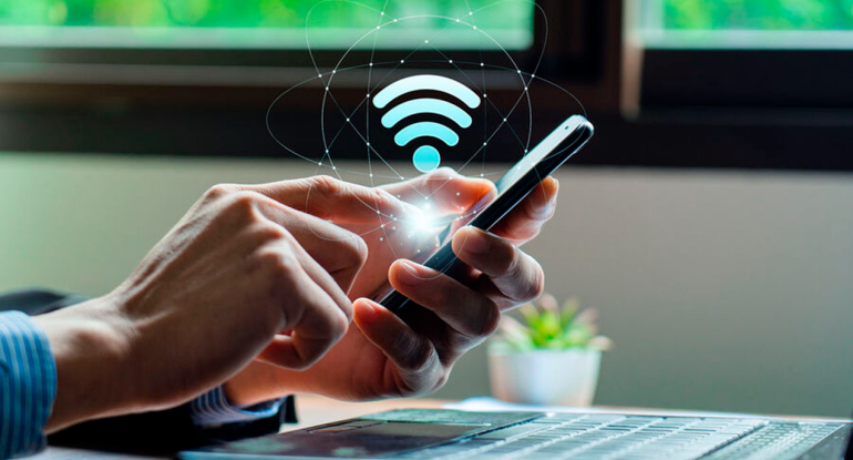 İran internetə çıxışı bərpa etməyə başlayıb