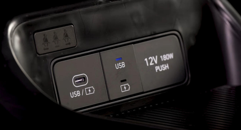 Avtomobil üçün gizli təhlükə: Bir USB ilə bütün sistemi sıradan çıxa bilər