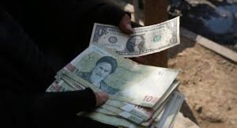 İranda dolların məzənnəsi tarixi rekord müəyyənləşdirdi