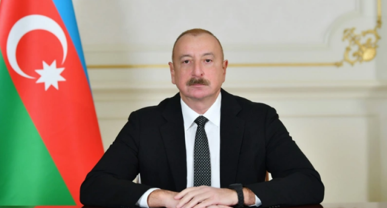 İlham Əliyev yeni səfirlərin etimadnamələrini qəbul edib - YENİLƏNİB