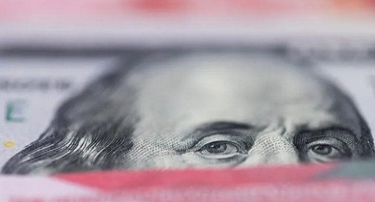 Dollar qızılın çökməsi fonunda möhkəmləndi: Bundan sonra nə olacaq?