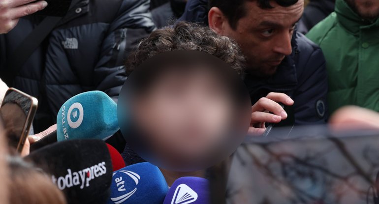 &ldquo;Uşaqdan silahın növünü niyə soruşursunuz?&rdquo;