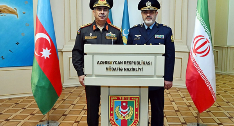 Azərbaycan və İran müdafiə nazirləri Bakıda görüşdülər