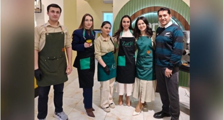 Leyla Əliyeva və Alena Əliyeva Gəncədə qadın sahibkarın sağlam qida brendi ilə tanış olublar