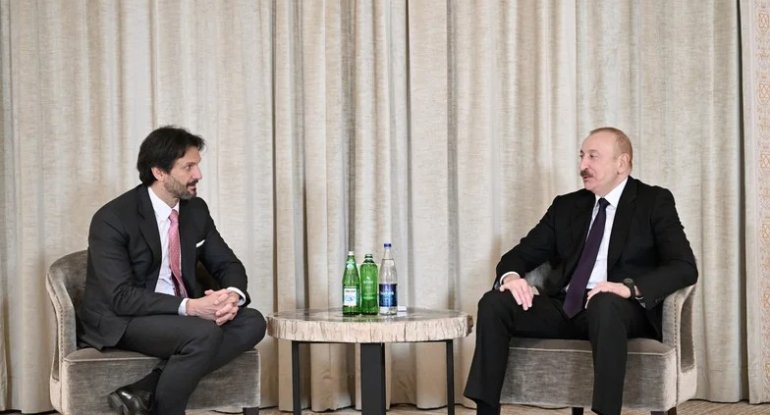 İlham Əliyev Münxendə Slovakiyanın müdafiə naziri ilə görüşüb