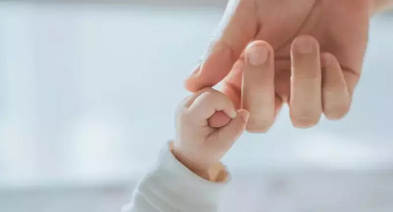 Azalan doğum nisbətinə qarşı tədbir: 250 avro və faizsiz mənzil krediti