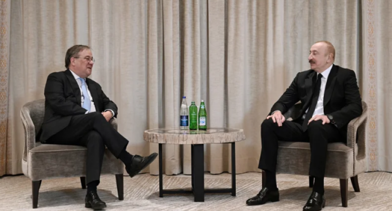 İlham Əliyev Münxendə Bundestaqın xarici siyasət komitəsinin sədri ilə görüşüb