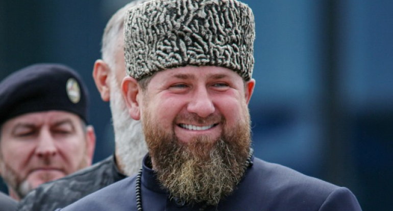 &ldquo;Hazıram, amma Putin də icazə verməlidir&rdquo; - Kadırov