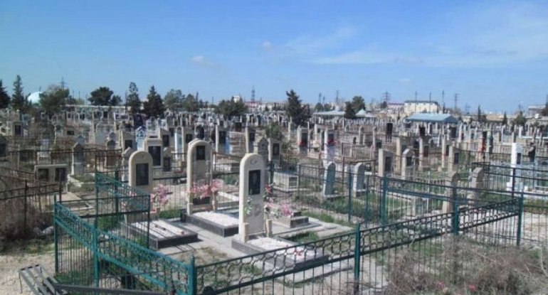 Azərbaycanda ŞOK: Məzar daşına yazılan cümləyə görə...