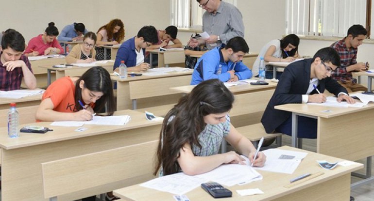 Universitet və kolleclərə sənəd qəbulu başlandı