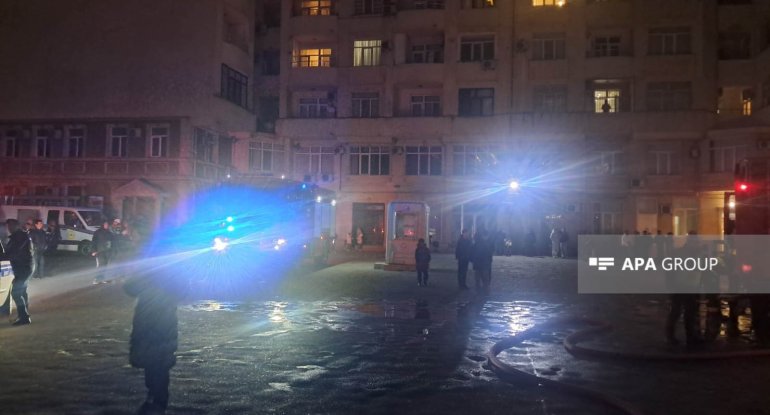 Bakıda binada YANĞIN - FOTO