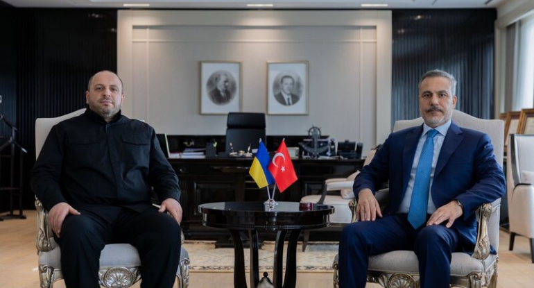 Hakan Fidan Umerovla görüşdü