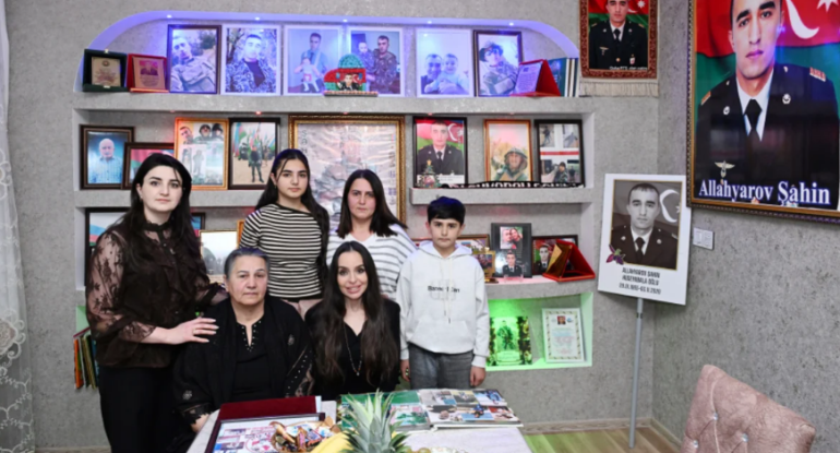 Leyla Əliyeva Vətən Müharibəsi Qəhrəmanın ailəsini ziyarət edib - FOTOLAR