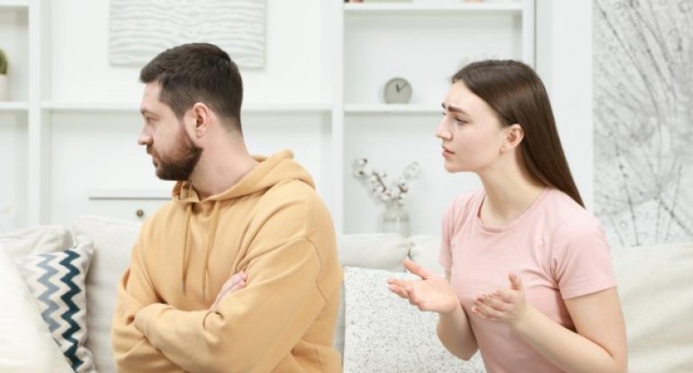 Kişilər niyə evlilikdən qaçır? - 5 əsas AMİL