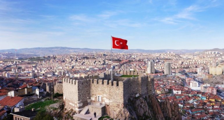 Türkiyəli politoloq ölkəsinin hava məkanının pozulmasından danışdı: "Ankara üçün qəbuledilməzdir"