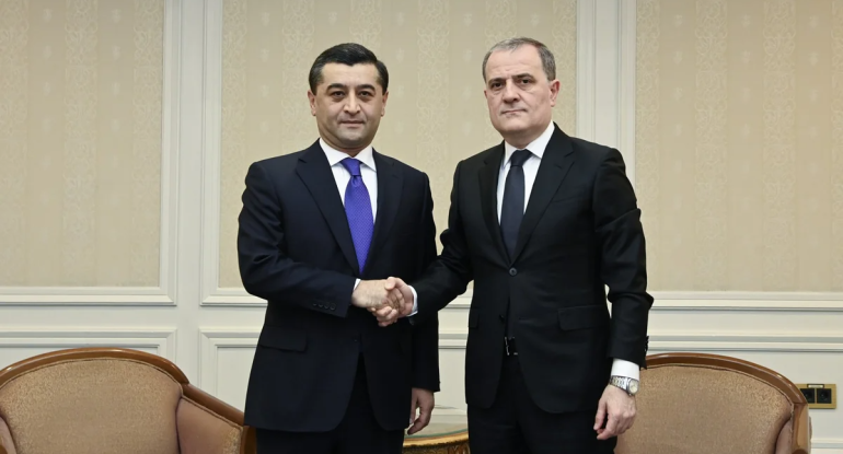 Ceyhun Bayramov Baxtiyor Saidov ilə görüşüb