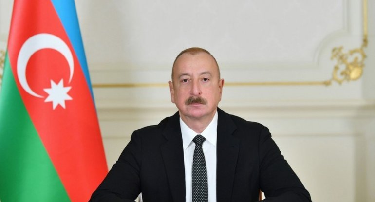 Emmanuel Makron Prezident İlham Əliyevə zəng edib