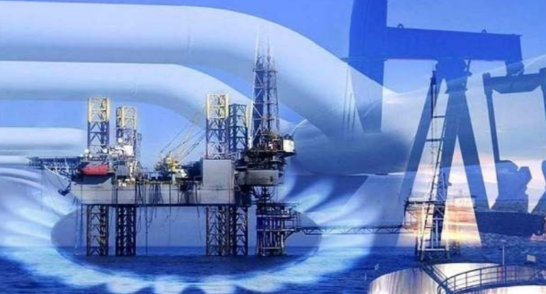 Tramp neftlə bağlı sanksiyaları ləğv etdi