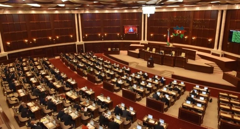 Milli Məclisin deputatları Qazaxıstanda referendumu müşahidə edəcəklər
