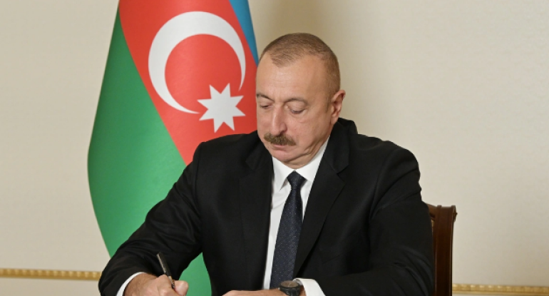 Prezident diplomatik xidmətə qəbulla bağlı Fərman imzalayıb