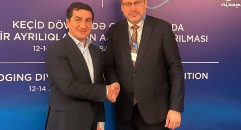 Hikmət Hacıyev Aİ-nin xüsusi nümayəndəsi ilə Trans-Xəzər və TRIPP layihələrini müzakirə edib