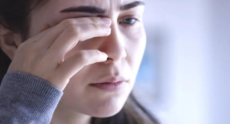 Gözlərdə bulanıqlaşma nədən xəbər verir?