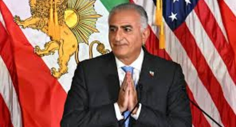 Pəhləvi keçid dövründə İrana rəhbərlik etmək istəyir