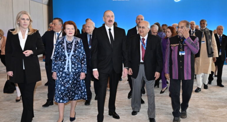 Qlobal siyasətin yeni tribunası - Bakı Forumu