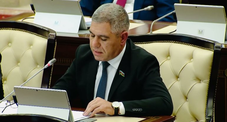 Deputat: Pensiyaçıların 65 faizi yaşa görə pensiya alır
