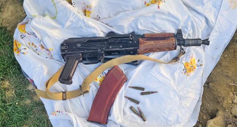 Buzovnada məhkuma məxsus avtomat aşkarlanıb