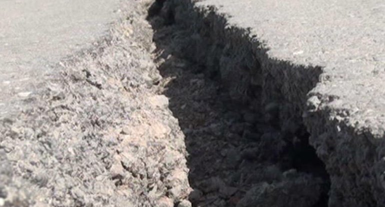Muğanlı-İsmayıllı yolunun yeni çəkilən hissəsində sürüşmə - FOTO